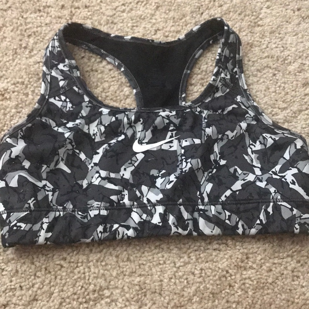 Sports bra